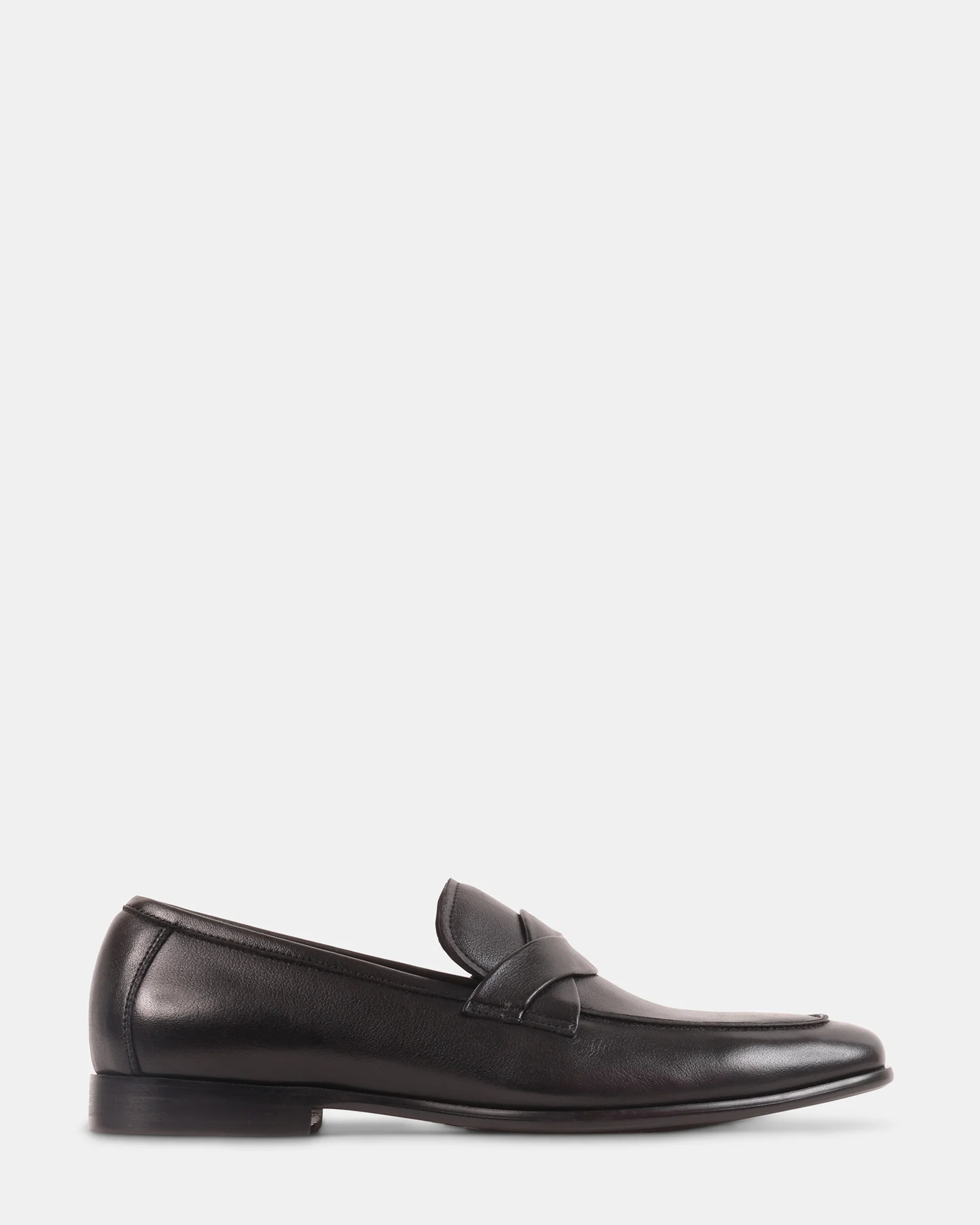 CHEVOIT BLACK LEATHER