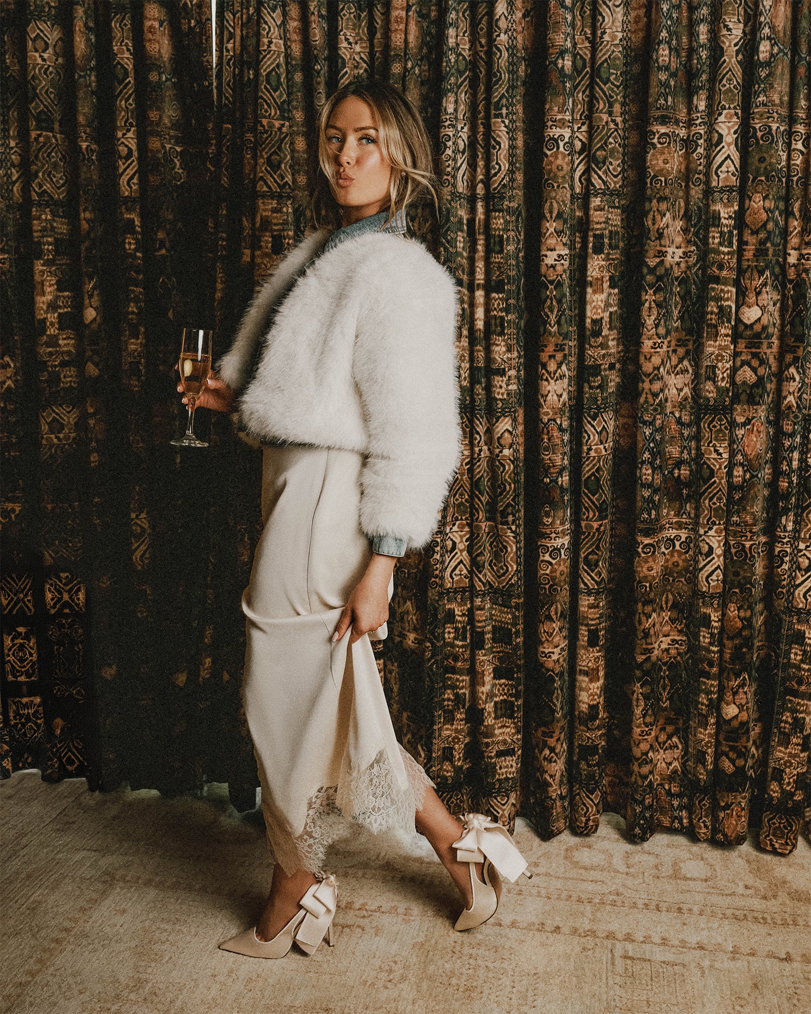 TEACUP WHITE SATIN - Image 6